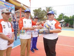 Bupati Pesisir Barat Buka Turnamen Bola Volli Piala Bergilir Bupati Pesisir Barat Tahun 2023