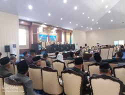 Wakil Bupati Pesisir Barat Hadiri Rapat Paripurna Penandatanganan Persetujuan Ranperda APBD-Perubahan Tahun Anggaran 2023