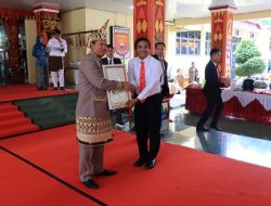 DPK APDESI Husain Beri Apresiasi Kapospol Air Hitam Aiptu Agus Lumban Terima Penghargaan