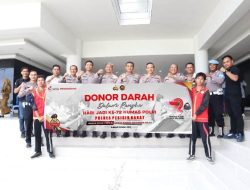 Dalam Rangka Sambut HUT Humas Polri ke 72 Polres Pesisir Barat Gelar Keiatan Bakti sosial Donor Darah