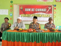 Wakapolres Pesisir Barat gelar Jumat Curhat di Pondok Pesantren Al – Falah