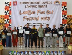 Wakili Pj. Bupati Lampung Barat Kepala Dinas Perkebunan dan Peternakan Lambar Membuka Kegiatan Lambar Fun Cat Festival 2023