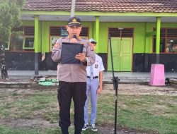 Kapolsek Pesisir Utara Menjadi Inspektur Upacara Bendera di SMAN 1 Lemong