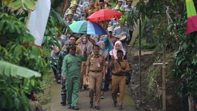 PJ Sekertaris Daerah lambar Hadiri Musrenbang Tingkat Kecamatan di Gedung Surian dan Air Hitam