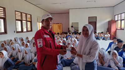 Antisipasi Kebutuhan Transfusi Darah, PMI Lampung Barat Cek Golongan Darah Pelajar SMAN 1 Sumber Jaya