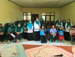 Ketua TP-PKK Pesibar Bagikan Bingkisan untuk Anak Yatim Lima Kecamatan di Tiga Lokasi Berbeda