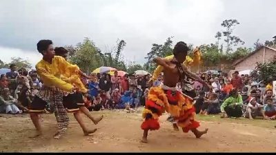 Kuda Lumping Turunggo Rukun Budoyo Gemparkan Warga Way Tenong