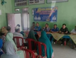Salurkan Bantuan BLT-DD Tahap l, Ini Harapan Peratin Kotakarang