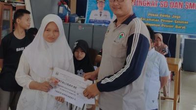 Pemerintahan Pekon Pelita Jaya menyalurkan bantuan beasiswa kepada Pelajar Berprestasi dan Kurang Mampu