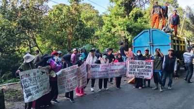 Aksi Sampah dan Patroli Bersama Masyarakat Sumber Jaya Dipimpin Langsung Lurah Tugu Sari