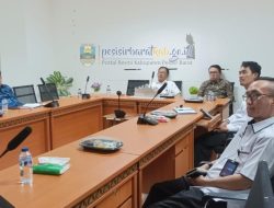 Bupati Pesisir Barat mengikuti Peresmian Pembukaan Rakornas Pengawasan Intern Pemerintah Tahun 2024 Melalui Meeting Zoom