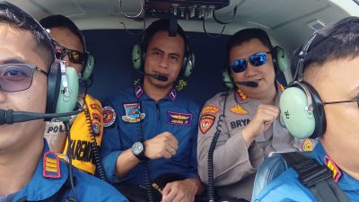 Patroli Udara Helikopter Ditpol Udara Korpolairud Baharkam Polri di Event Krui Pro WSL QS 5000 Tahun 2024