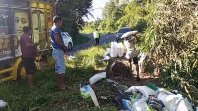 Muat Beras 10 Ton, Truck Terbalik Di Turunan Cucian Giham Sukamaju