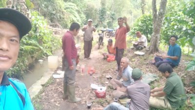 Jelang Panen Raya, Warga Pekon Sukananti Gotong Royong Swadaya Rehab dan Cor Jalan