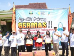 Bupati Pesisir Barat Membuka Kegiatan Gerakan Masyarakat Hidup Sehat Tahun 2024 di Pekon Mulang Maya