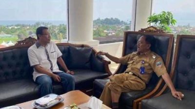 Bupati Pesisir Barat Berkomitmen Untuk Melakukan Pembangunan Gedung Sekretariat PWI Pesibar pada Tahun 2025 Mendatang