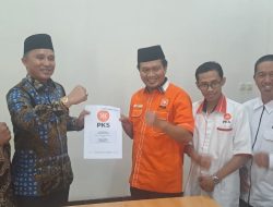 Parosil Menerima Surat Rekomendasi Pilkada Dari PKS Maju Sebagai Calon Bupati Lambar