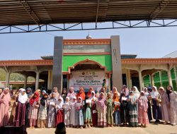 Dharma Wanita Persatuan Kantor Kemenag Lambar Turut Berbagi Santuni Anak Yatim