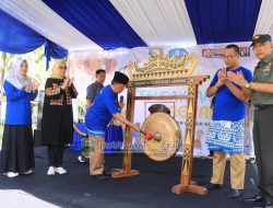 Wakil Bupati Pesisir Barat A. Zulqoini Syarif Membuka Secara Langsung Pekan Kebudayaan Daerah Pesibar Tahun 2024