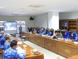 Wakil Bupati Pesisir Barat Membuka Kegiatan FGD I Penyusunan Kajian Materi Teknis Revisi RTRW Pesibar Tahun Anggaran 2024