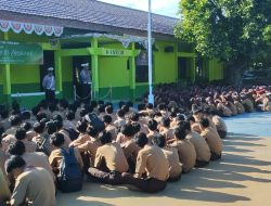 Dalam Rangka Ops Zebra Krakatau 2024 Sat Lantas Polres Pesisir Barat Sosialisasi Safety Riding di MAN 1 Krui