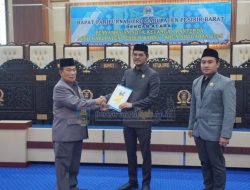 Wakil Bupati Zulqoini Syarif Hadiri Rapat Paripurna DPRD Pesibar Dengan Agenda Penyampaian Nota Keuangan Ranperda Apbd Tahun Anggaran 2025