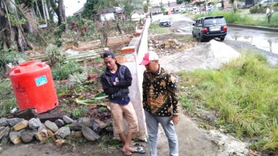 Bambang Kusmanto Tinjau Perbaikan Drainase di Titik Rawan Banjir Pekon Tanjung Raya