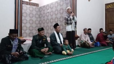 Kajian Kitab Subuh di Masjid Baitus Sidqon Selama Ramadhan, Warga Antusias Menggali Ilmu