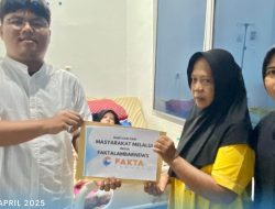 Pimpinan Redaksi Faktalambarnews Salurkan Donasi dari Masyarakat Lambar untuk Pengobatan Riris Sulistiawati