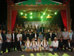 Semarak Malam Kedua Pentas Seni Budaya Pesibar, Bupati Dedi Irawan Ajak Warga Lestarikan Budaya Lokal
