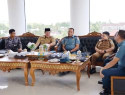 Perkuat Sinergi Maritim, Bupati Pesibar Sambut Kunjungan Danlanal Lampung