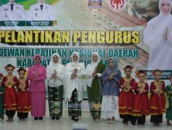 Ketua Dekranasda Pesibar Lantik Pengurus Baru, Bupati: Saatnya Kerajinan Lokal Naik Kelas