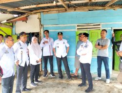 Bupati Lambar Parosil Mabsus Tinju Lokasi Longsor di Pasar Senin Pekon karang Agung