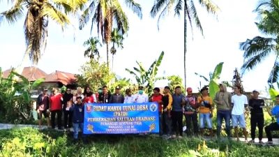 Pekon Buay Nyerupa Gelar Fogging Massal untuk Cegah DBD, Camat Sukau Turut Hadir
