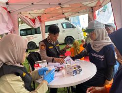 Hari ke-4 Krui Pro QS 6000, Polres Pesisir Barat dan Bid Dokes Polda Lampung Sediakan Layanan Kesehatan Gratis untuk Atlet dan Pengunjung