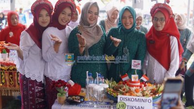 TP-PKK Pesibar Jadi Dewan Juri Lomba Tumpeng di Krui Heritage Festival 2025