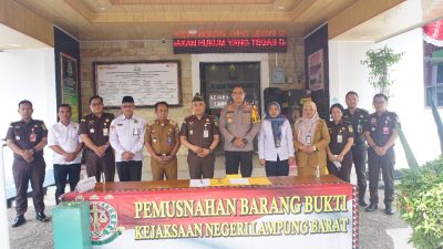 Tegas dan Transparan, Kejari Lampung Barat Musnahkan Barang Bukti 59 Perkara