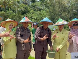 Kejati Lampung Wujudkan Asta Cita Presiden Lewat Program Petani & UMKM Mitra Adhyaksa 2025 di Lampung Barat