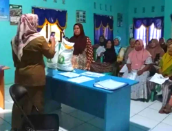 Cadangan Beras Pemerintah Disalurkan di Pesisir Utara, 58 Keluarga di Kerbang Dalam Terima Bantuan