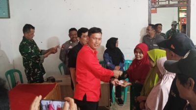 Pekon Sukajadi Salurkan BLT-DD Triwulan III Kepada 15 KPM