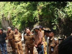 Bupati Dedi Irawan Tinjau Progres Pembangunan PLTM Way Melesom, Pastikan Keberlanjutan Sumber Air untuk Warga