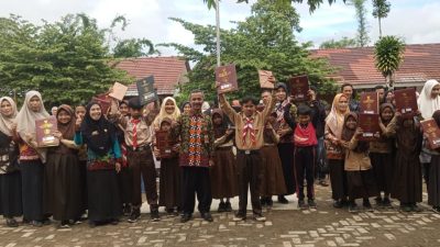 Pendidikan Anak : 5 Jam VS 19 Jam
