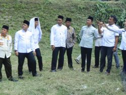 Wabup OKU Selatan Tinjau Sumber Mata Air Jernih di Sindang Danau, Dorong Pengelolaan Air Minum Daerah