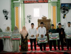 Bupati Dedi Irawan Hadiri Safari Ramadhan dan Serahkan Bantuan Masjid di Rawas