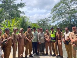 Respon Cepat Pemkab Pesisir Barat Tangani Jalan Amblas Akibat Banjir di Bengkunat