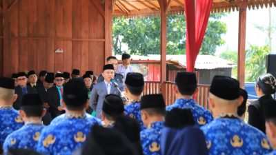 Lantik 88 Pejabat, Bupati Parosil Mabsus Tekankan Reformasi Pelayanan PublikLantik 88 Pejabat, Bupati Parosil Mabsus Tekankan Reformasi Pelayanan Publik