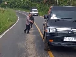 Waspada! Tumpahan Solar di Tanjakan Giham Picu Kecelakaan, Polisi Lakukan Penanganan Cepat